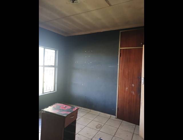 11 BEDROOM HOUSE FOR SALE IN VANDERBIJLPARK CE 4